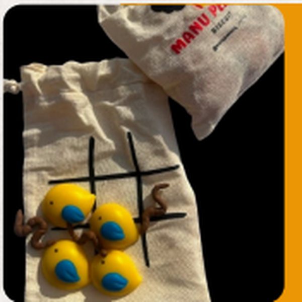 Jogo da velha temático da ManuPekena em biscuit.